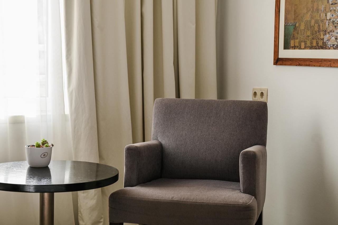 Hotel International ราบ ภายนอก รูปภาพ