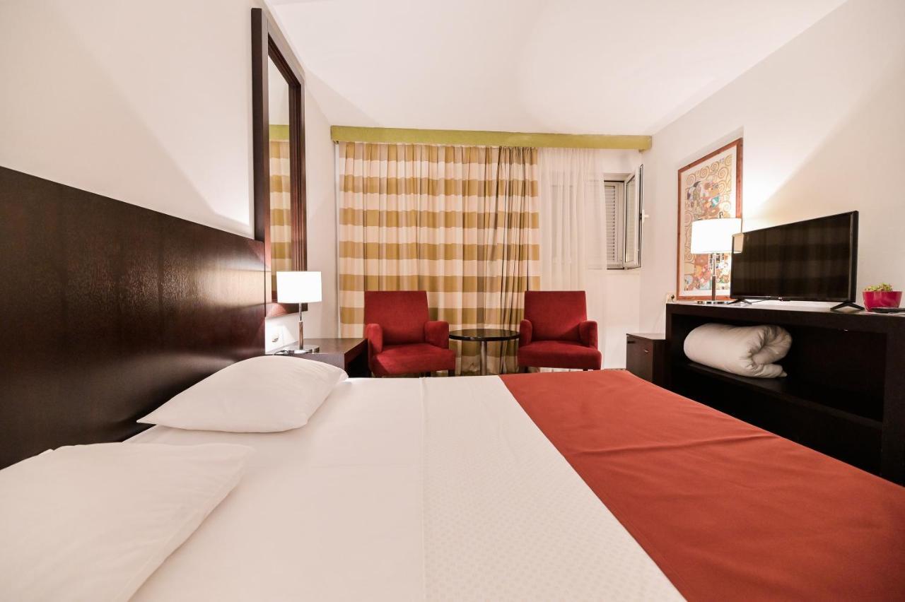 Hotel International ราบ ภายนอก รูปภาพ