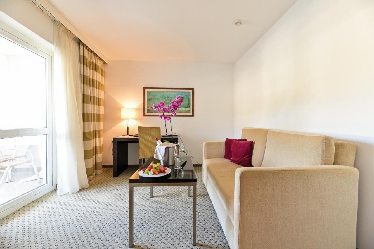 Hotel International ราบ ภายนอก รูปภาพ